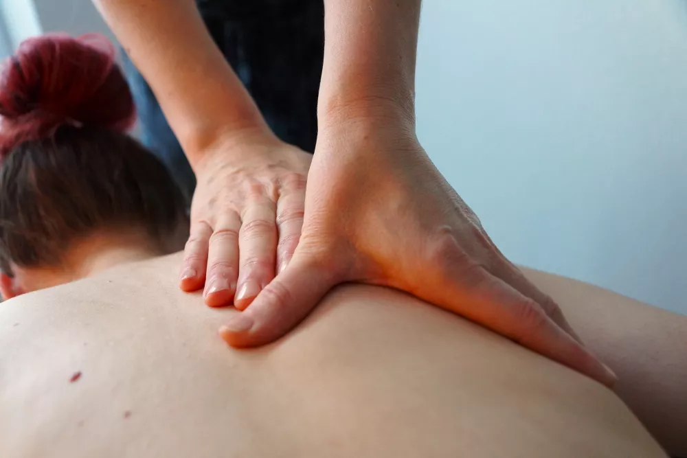 Lomi Lomi Massage 60 Minuten